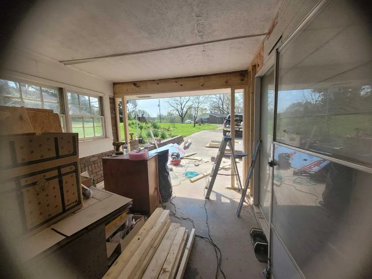 Air movers and dehumidifier for Drying & Dehumidification in Carlstadt